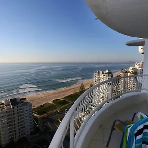 **** Aparthotel Biarritz Australia